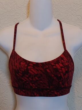 Lululemon Size 4 Red And Black Sports Bra